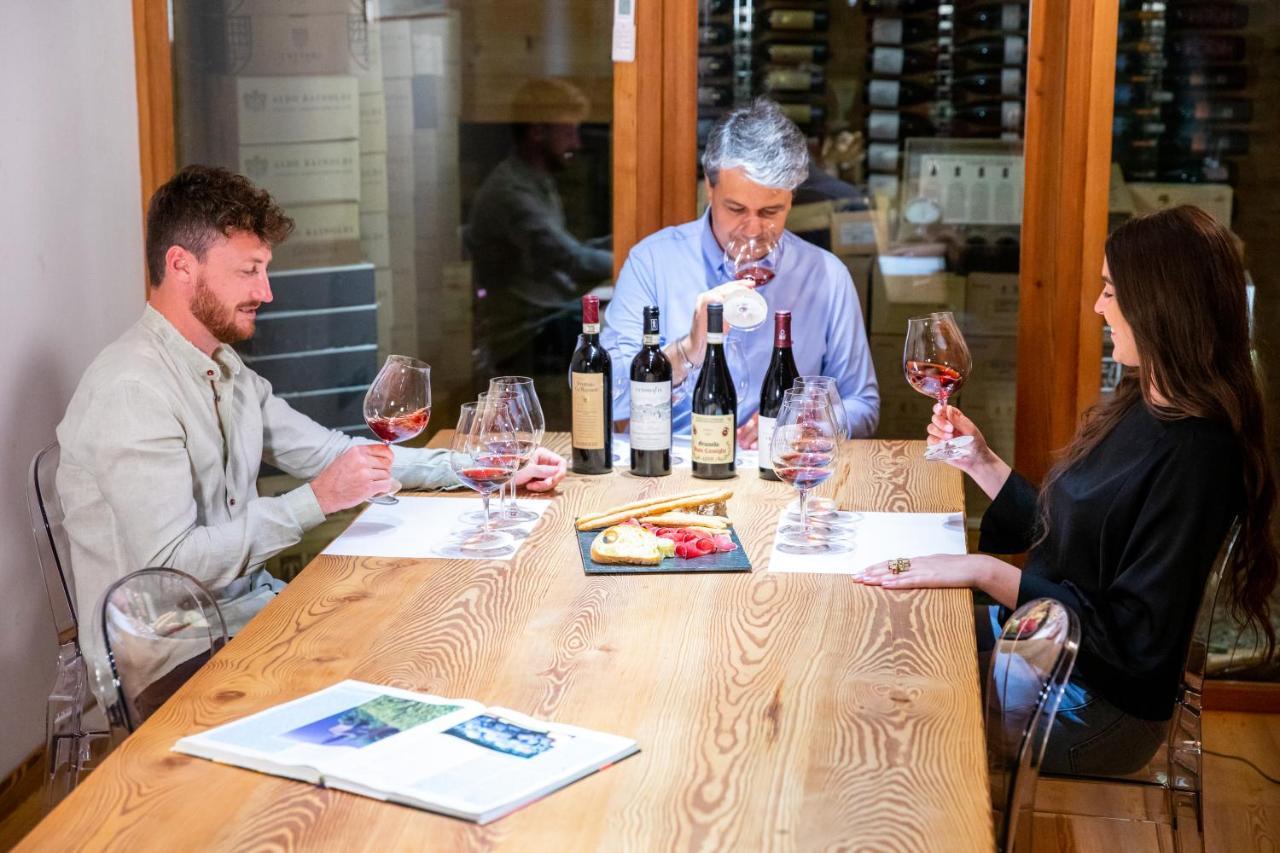 Wine Hotel Retici Balzi Poggiridenti Eksteriør billede