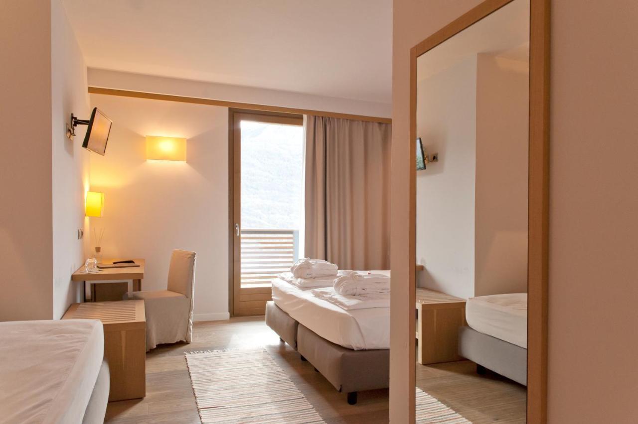 Wine Hotel Retici Balzi Poggiridenti Eksteriør billede